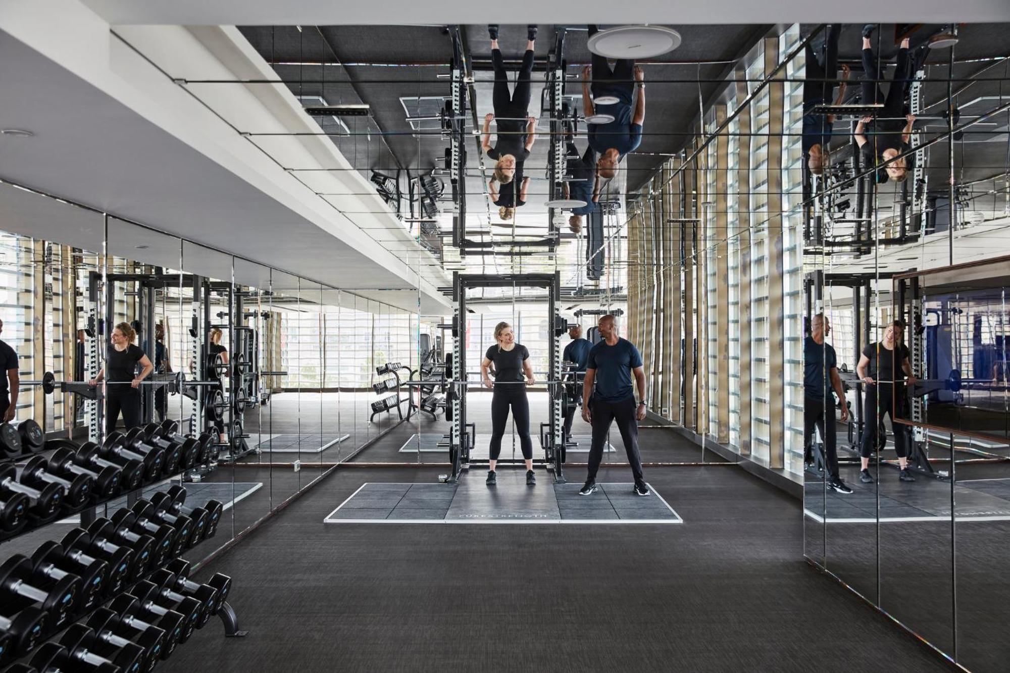 만다린 오리엔탈 주메이라 두바이 외부 사진 The gym at The Ivy Collection